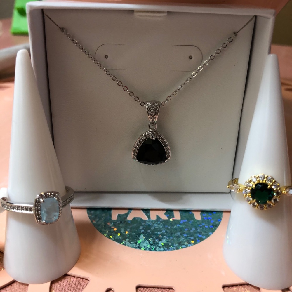 Ask me what I do? Get paid to party. - Picture 9 of 14